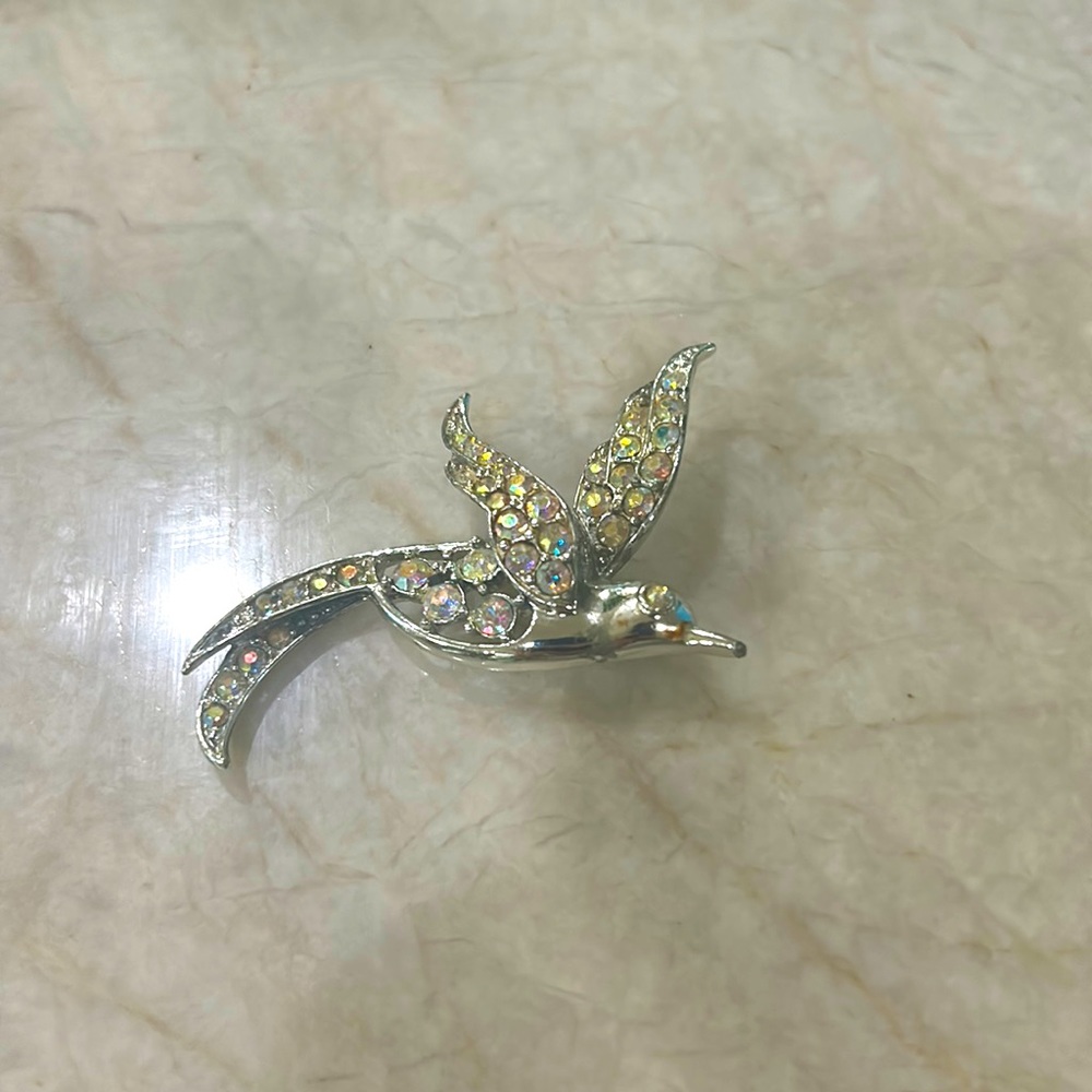 Sara Coventry Vintage Antique Humming Bird Brooch